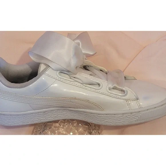 PUMA Basket Heart Patent White Woman's Sneakers Satin Ribbon Laces‎ Size 7.5 US - Picture 15 of 16